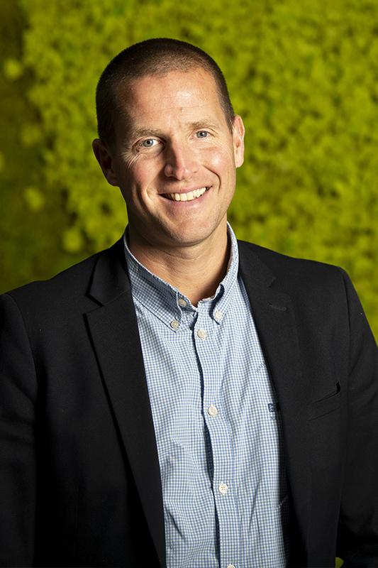 Nicolas Charlier, Directeur Général Marché des Professionels et Entreprises chez CBC