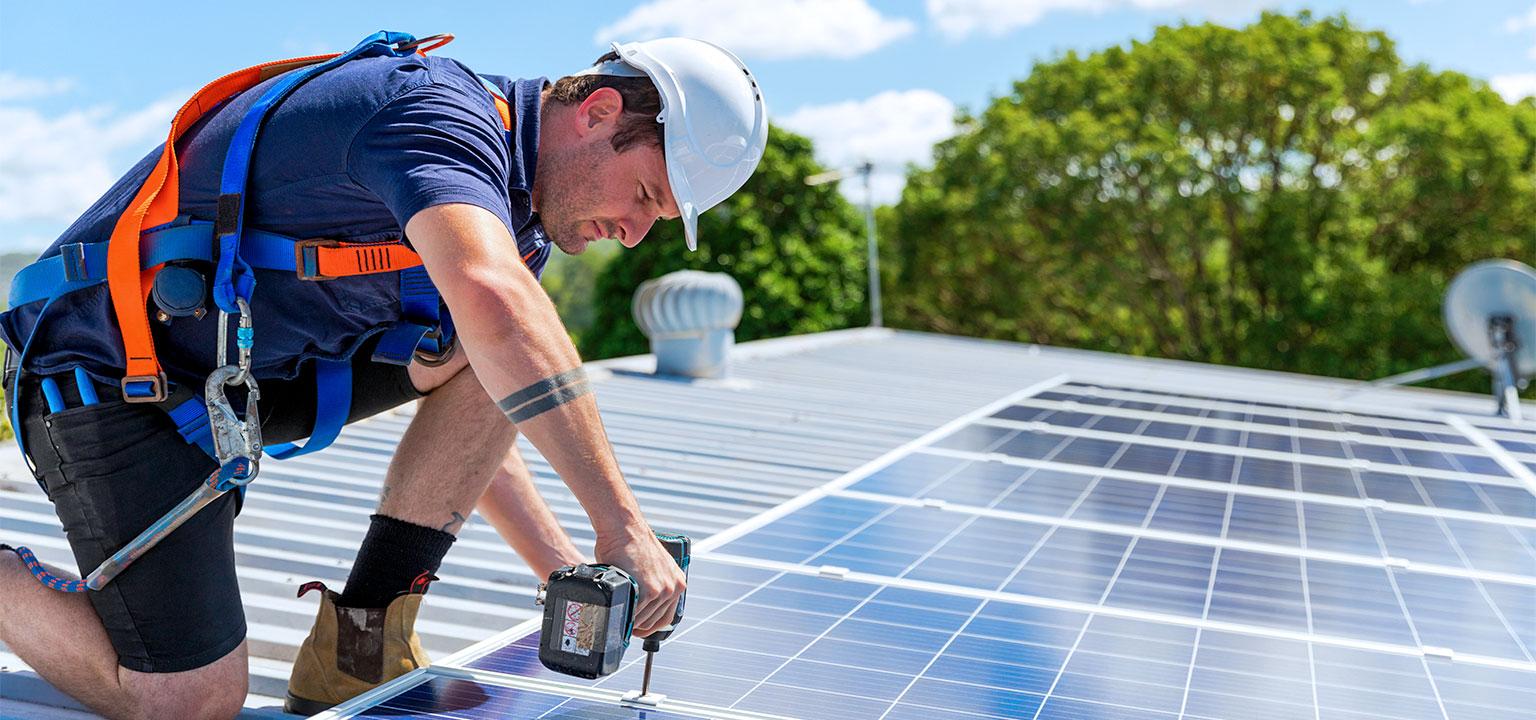 Installation panneaux solaires